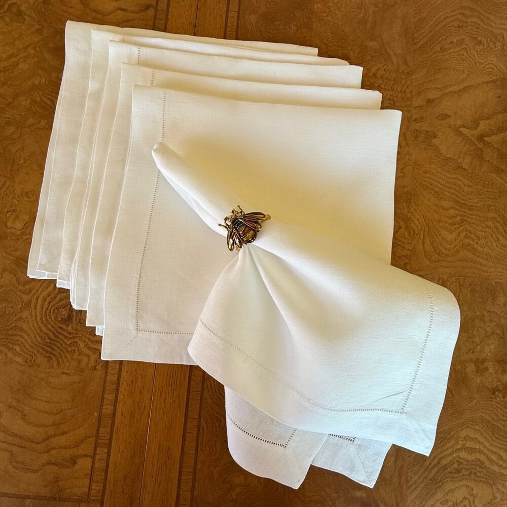 Set of 6 Linen Bee Motif Place Mats, 6 Linen Napkins, 6 Bee Napkin Rings NEW